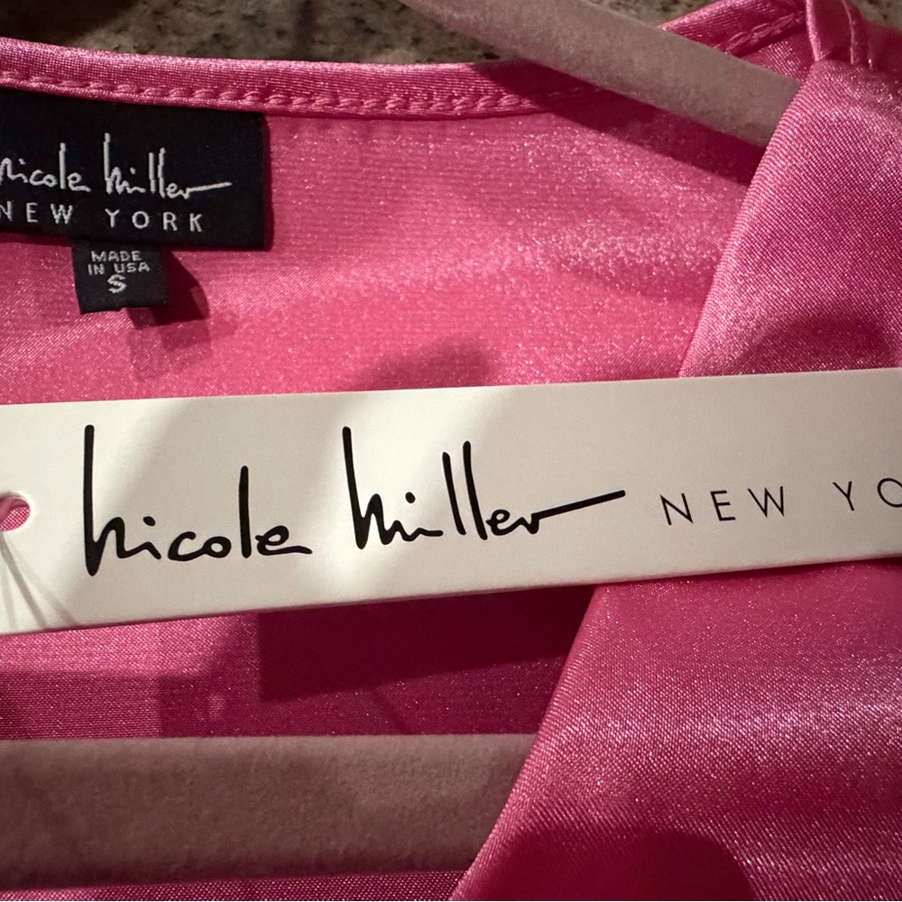 Nicole Miller NEW w/ Tags Pink Satin Top - perfect pretty in Pink Discount Ship - Picture 6 of 7